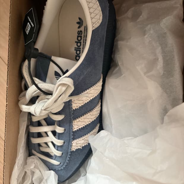 아디다스 버뮤다 나이트 인디고 프리러브 잉크