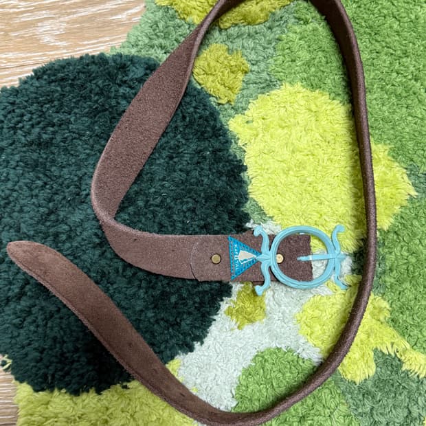 캐피탈 스웨이드 버클 벨트 