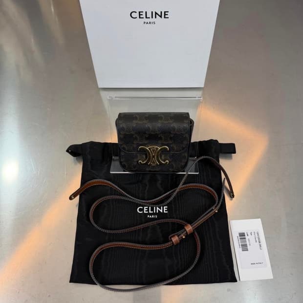 [리오브] 셀린느 트리오페 미니 클로드 레더 크로스백