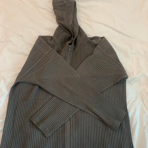 옴므플리세 후드집업 헤더플리츠 그레이 3