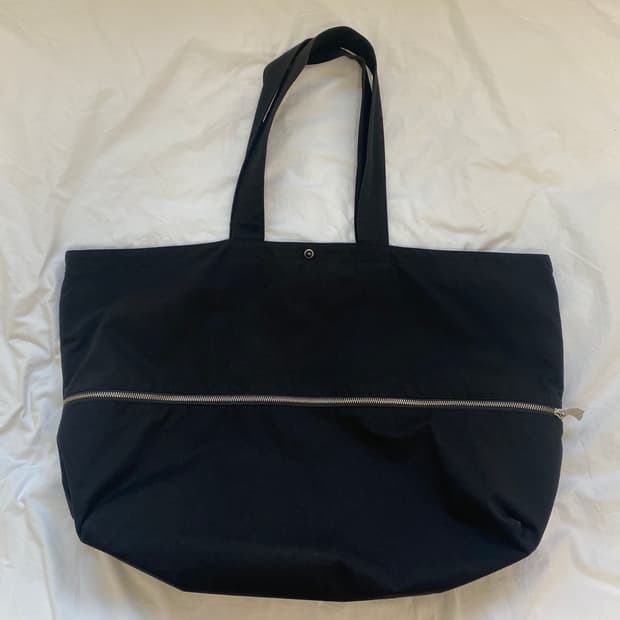 큐레이티드퍼레이드 RIVER TOTE BAG BLACK
