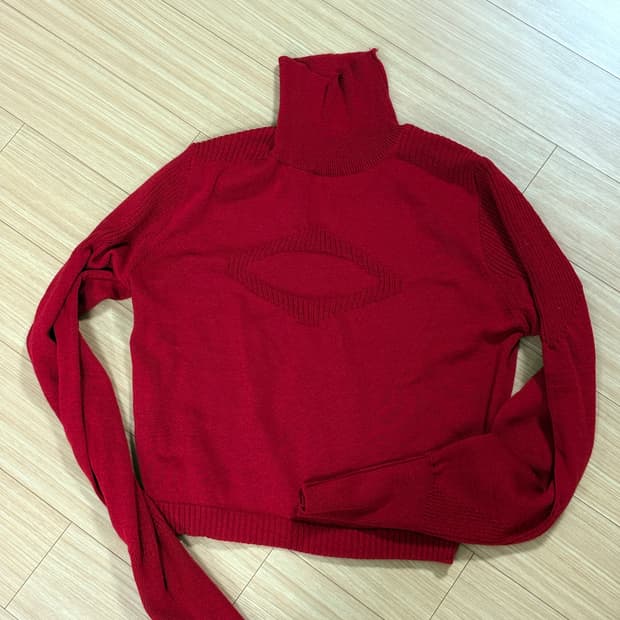 미스치프 터틀넥 레드