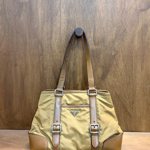 PRADA 프라다 테수토 토트백