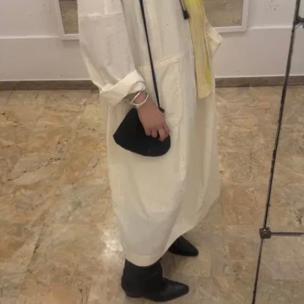 에토스 미니 스웨이드 크로스백