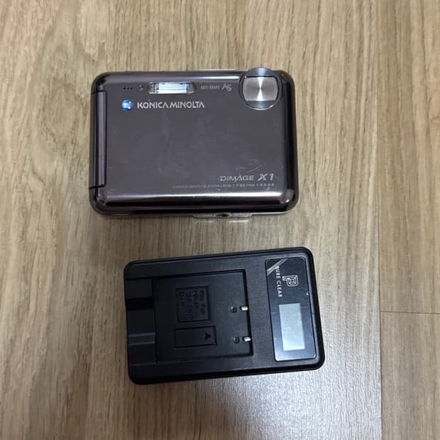 급처입니다 ㅠㅠ ) 충전기+sd카드 코니카 미놀타 디미지 x1
