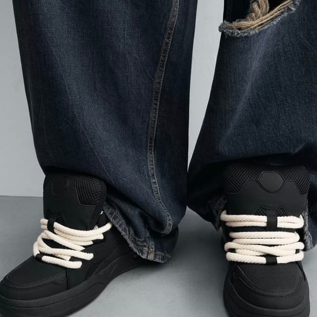 자라 스트링 스케이트 스니커즈