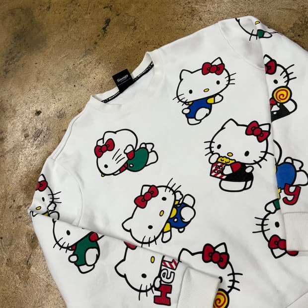 키티 흰색 화이트 맨투맨 