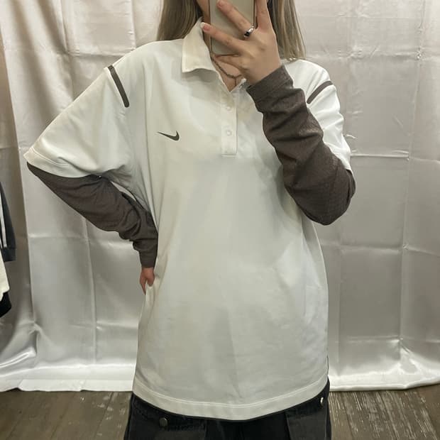 나이키 흰갈 유니폼 카라티