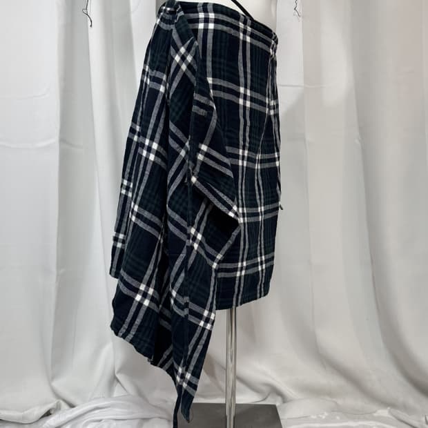 check layered skirt