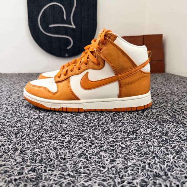 나이키 덩크 하이 오렌지 260mm