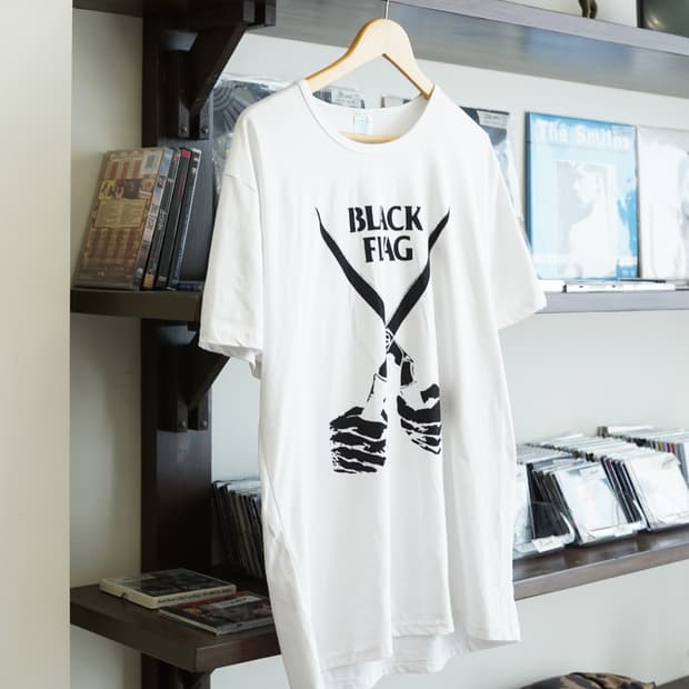 BLACK FLAG