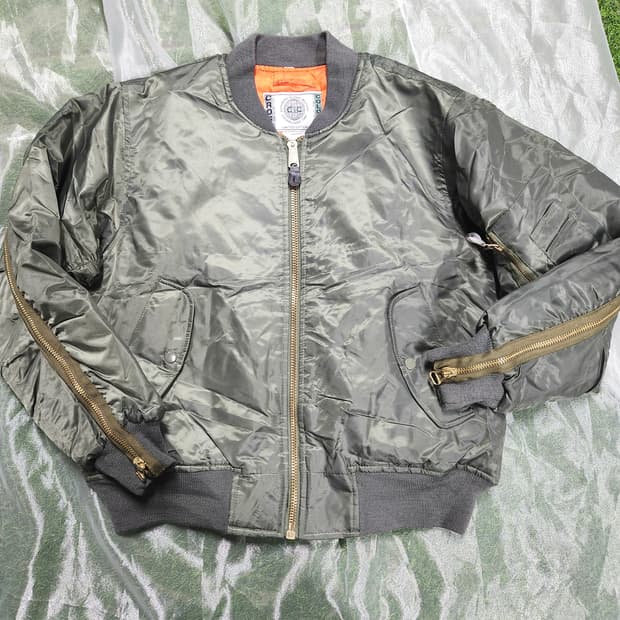 CROSS COLOURS 빈티지 MA-1 항공점퍼 / 오버핏 카키