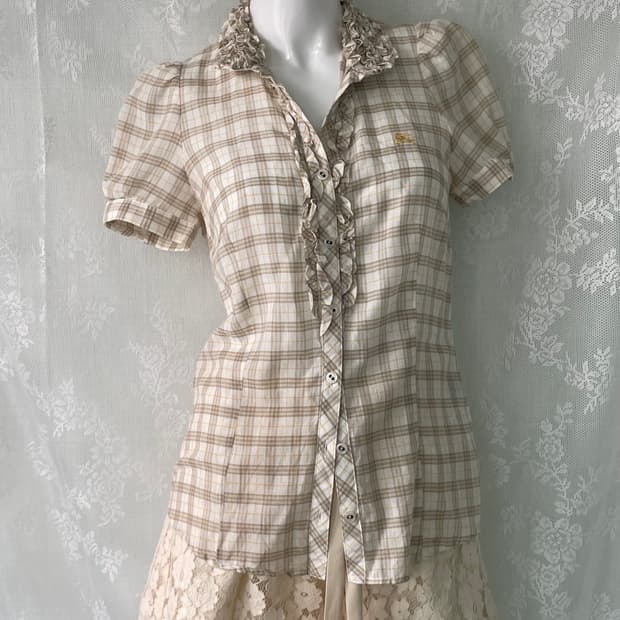 대대장 버버리 아이보리 레이스 카라 셔츠 1073