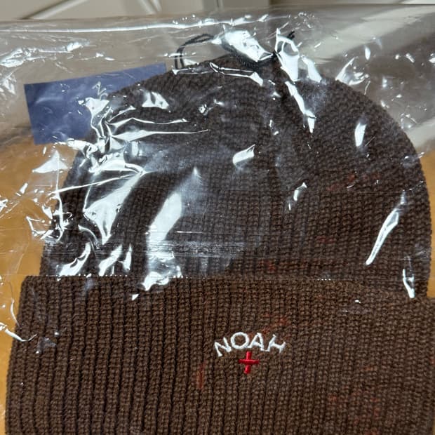 노아 코어 로고 비니 브라운 새상품