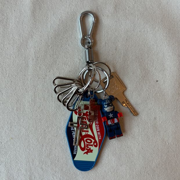 히어로 크로스 빈티지 믹스 키링