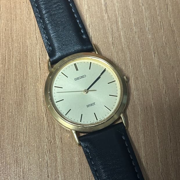 90’s 빈티지 세이코 스피릿 쿼츠 드레스 시계