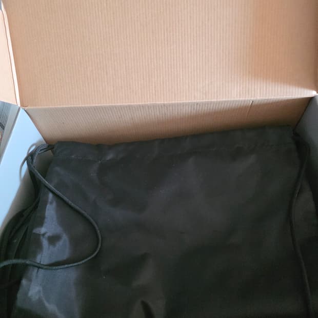 발렌시아가 41사이즈 컴뱃스트라이크