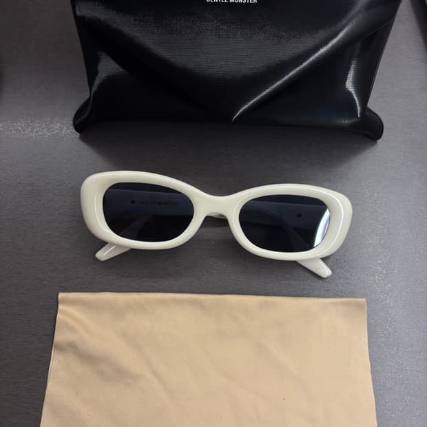 Gentle Monster TAMBU white