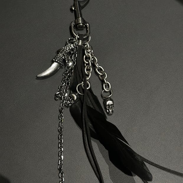 Vintage  black feather  keyring