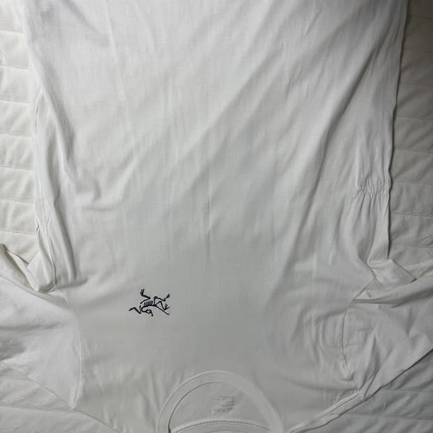 아크테릭스 아크멀티 버드 로고 SS 티셔츠 화이트 라이트