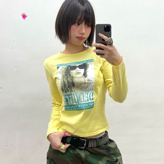 Retro Girl Cubic Yellow Long-Sleeved