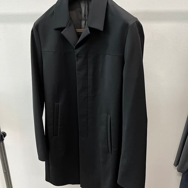 100) 시스템옴므 블랙 맥코트 