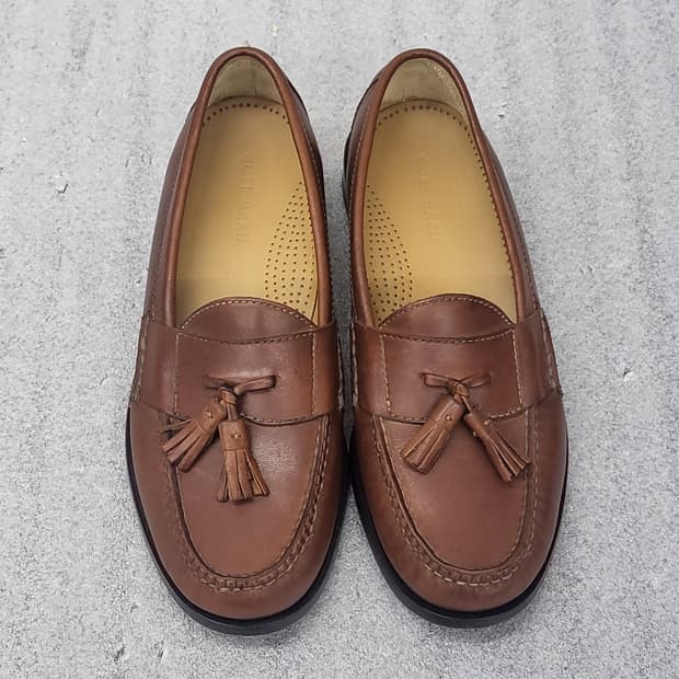 콜한 남성용 브라운 가죽 태슬 로퍼
사이즈 8