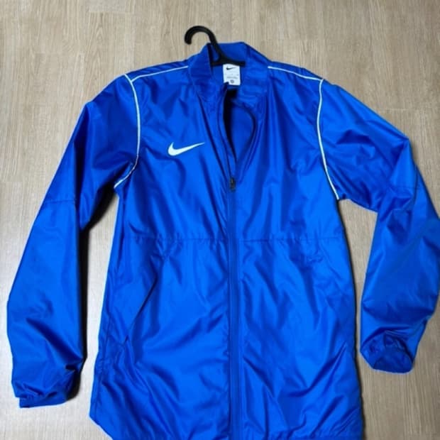 나이키 바람막이 M사이즈 새상품