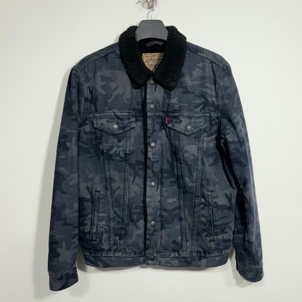 (희귀) 리바이스 카모 쉐르파 트러커자켓 L사이즈