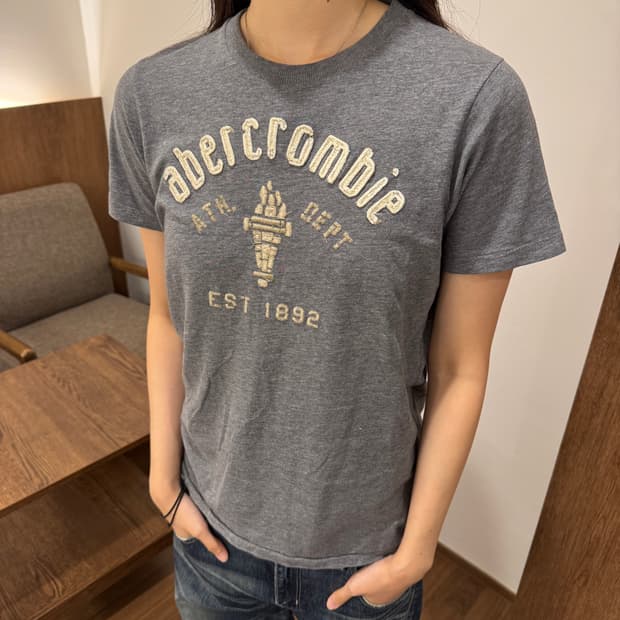 아베크롬비 반팔 그레이