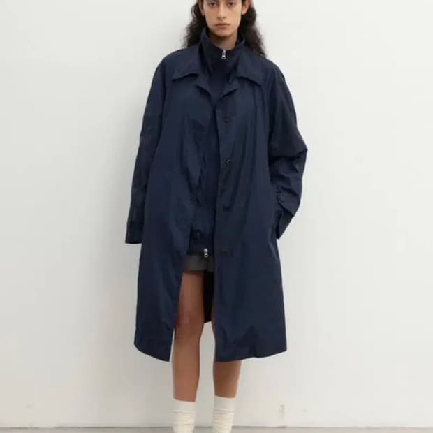 모노하 Light vinyl trench coat(Navy)