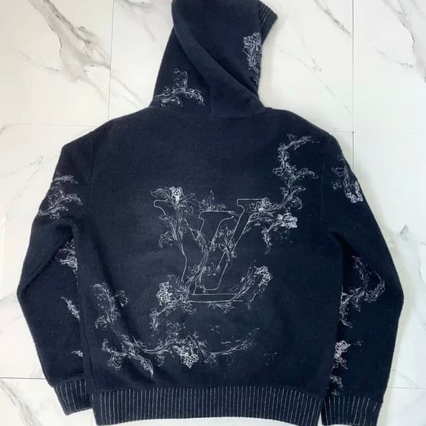 루이비통 엠브로이더드 LV 플리스 후드집업 자켓 XL