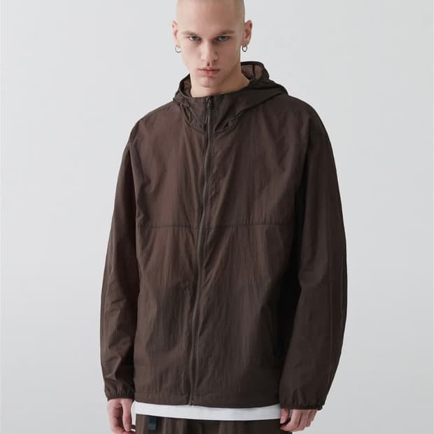 무신사 시티 레저 패커블 윈드브레이크