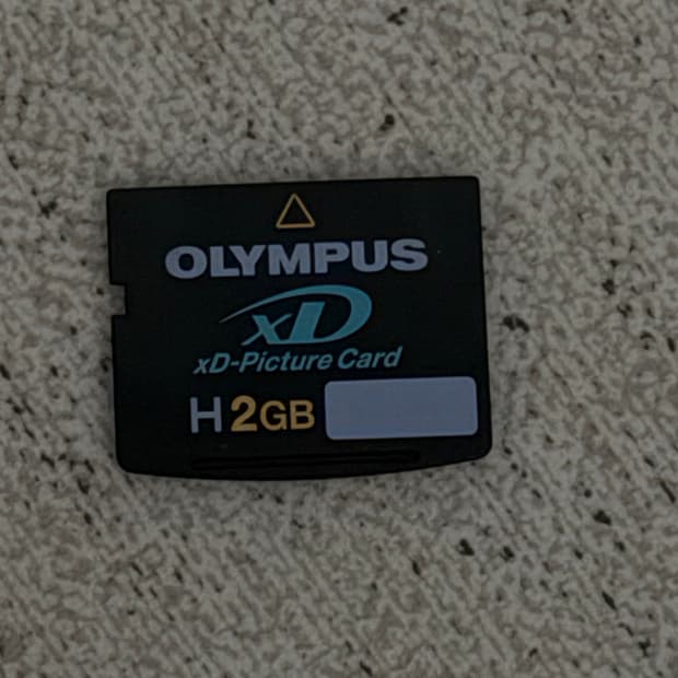 올림푸스 xd카드 (H2gb)