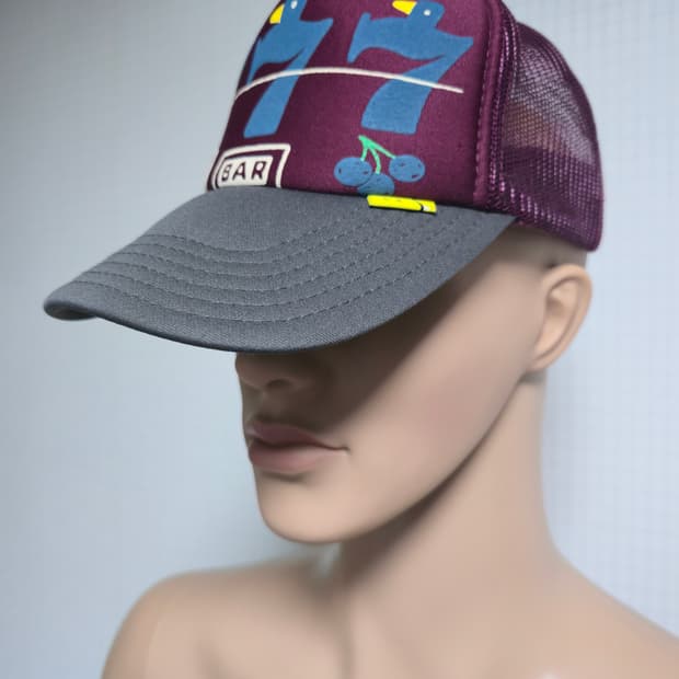 캐피탈 트러커캡