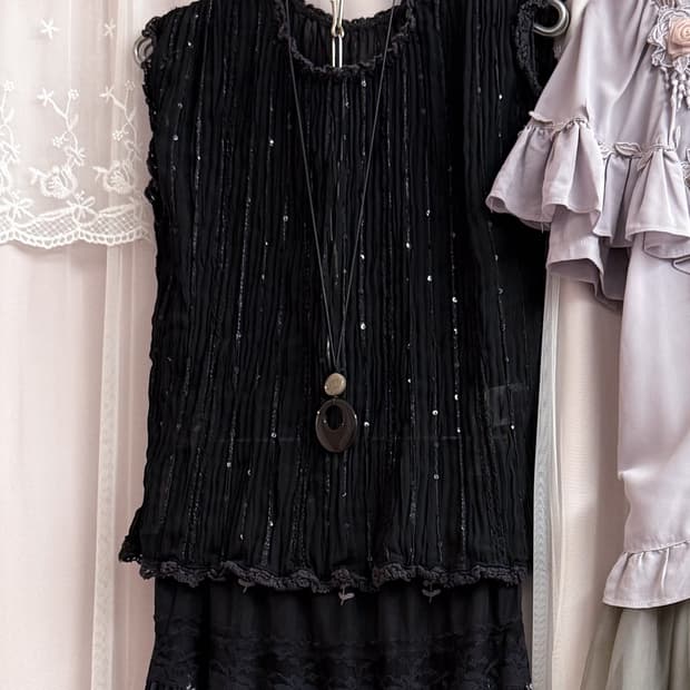 Beaded Glitter Wrinkle Vest 0196