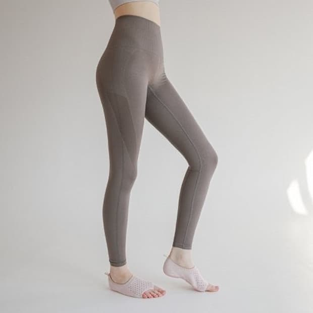 단스킨(DANSKIN) 만트라 렉스 레깅스 샌드그레이