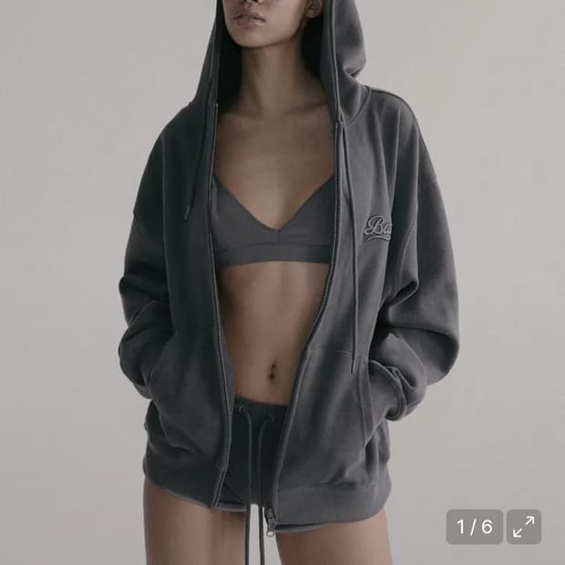 배드블러드 비욘드 소프트 후드집업 차콜