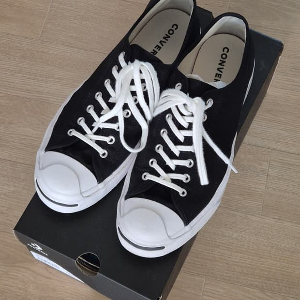 컨버스 잭퍼셀 블랙색상 290사이즈컨버스 잭퍼셀 블랙 290사이즈 팝니다