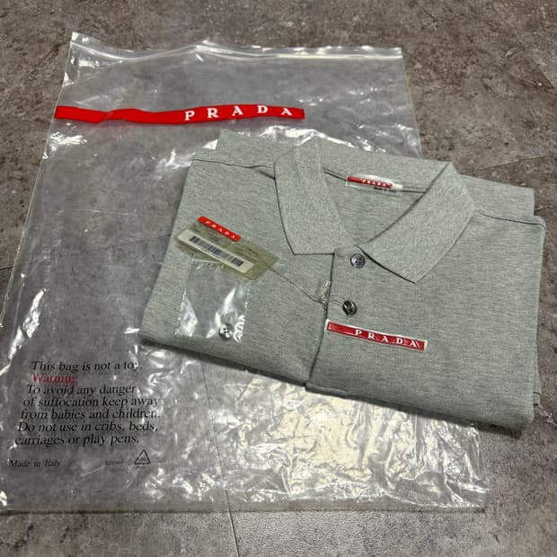 프라다 리네아로사 피케 티셔츠 M 새상품 풀구성 
