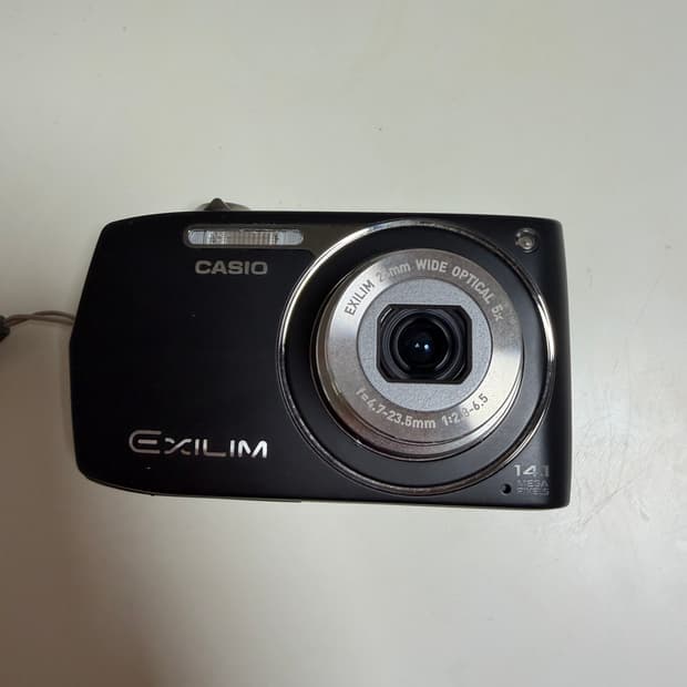 카시오 엑슬림 z2300 카메라