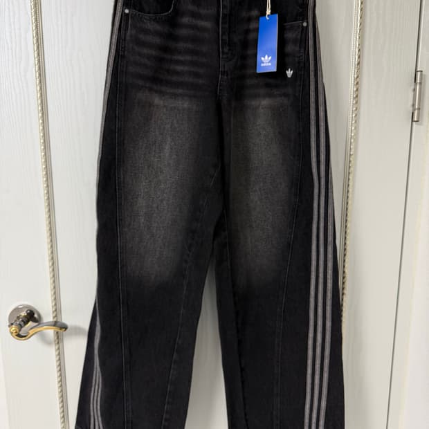새상품) 아디다스 루즈 데님 팬츠