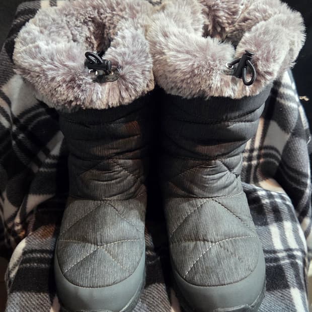 노스페이스 구스다운 패딩 부츠