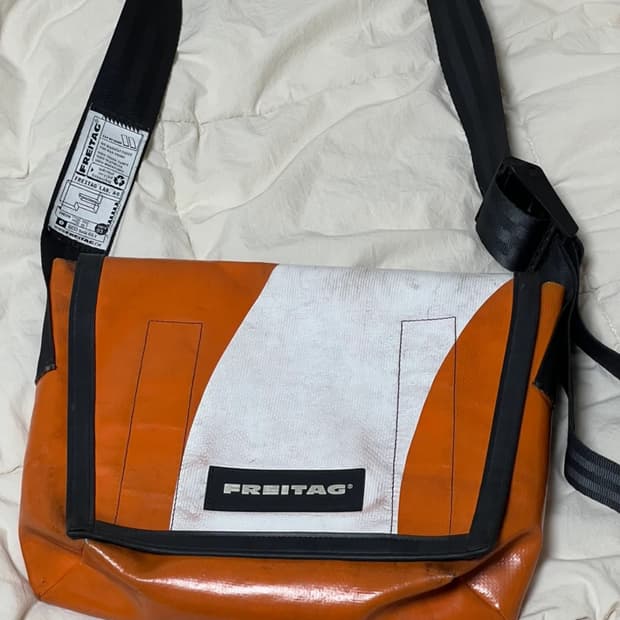 프라이탁 라씨 오렌지 f11