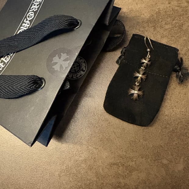 크롬하츠 3 크로스 드랍 이어링 