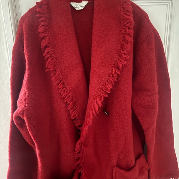 레드 숄 프린지 니트 아우터 캐피