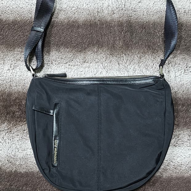 만다리나덕 크로스백