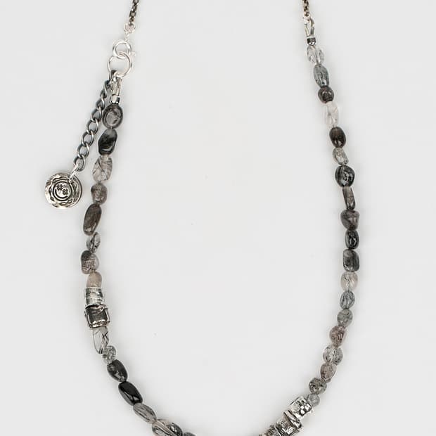 그레이 노이즈 necklace