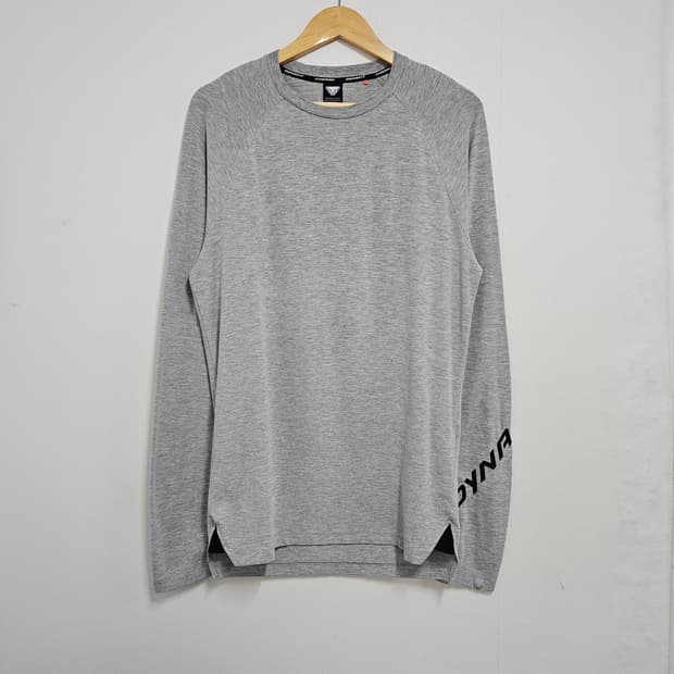 M 95 다이나핏 긴팔 티셔츠 그레이