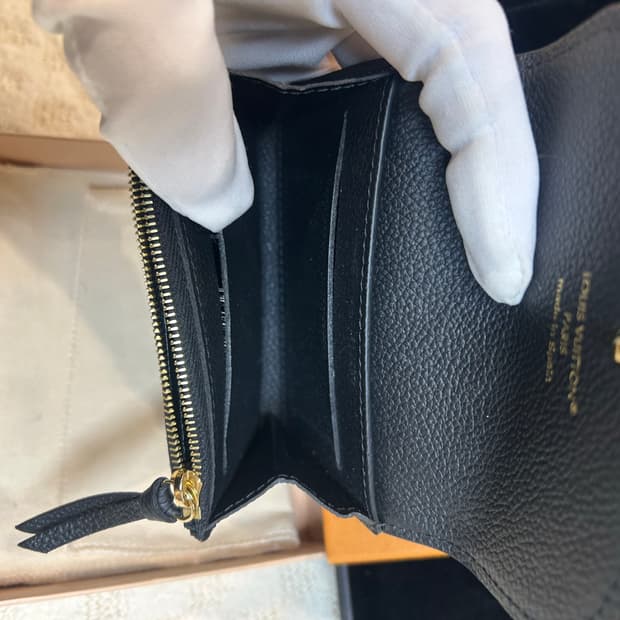 [정품/중고] 루이비통 로잘리 동전지갑 블랙